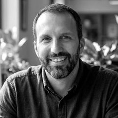 Retrato en blanco y negro de Ezequiel Bossio